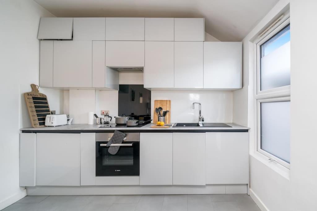 New 3bed Stylish With Amazing Transport Appartement